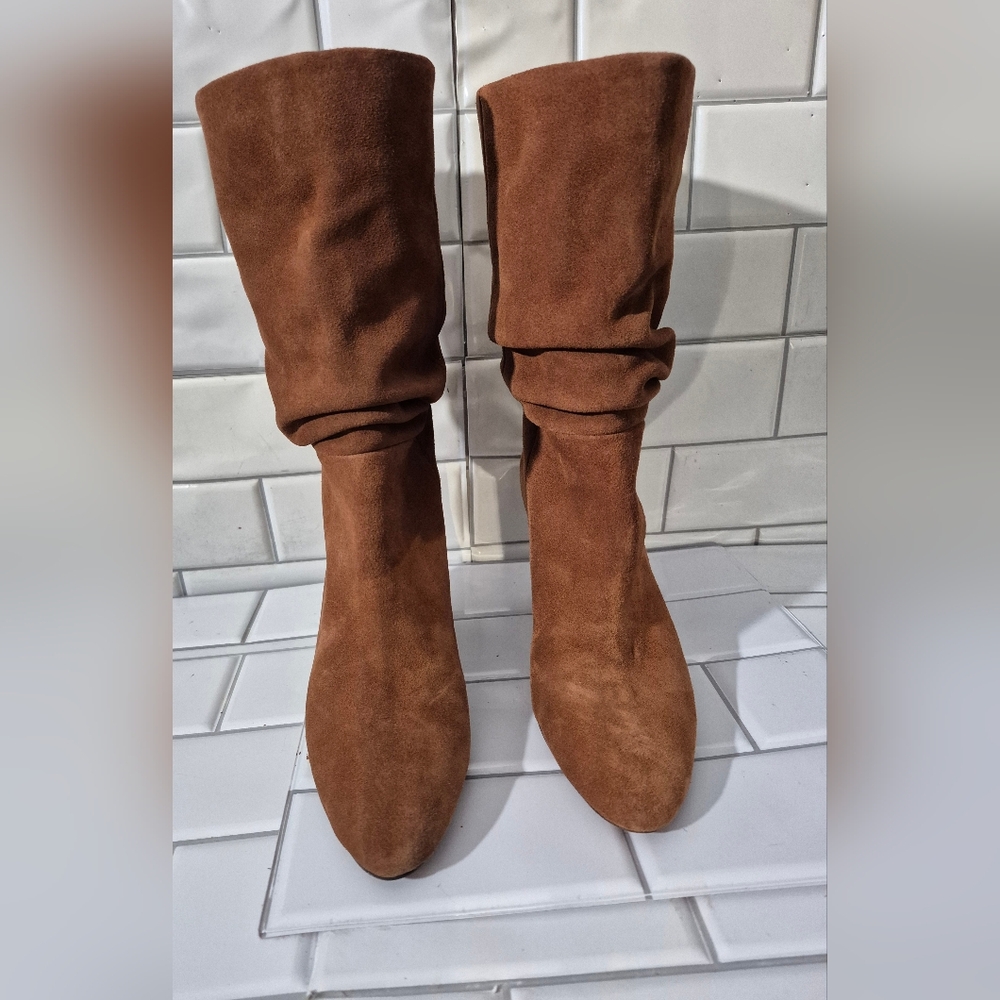 Banana Republic Camel Brown Suede 3.5in Block Heel Slouched Cal  Opening Size 7